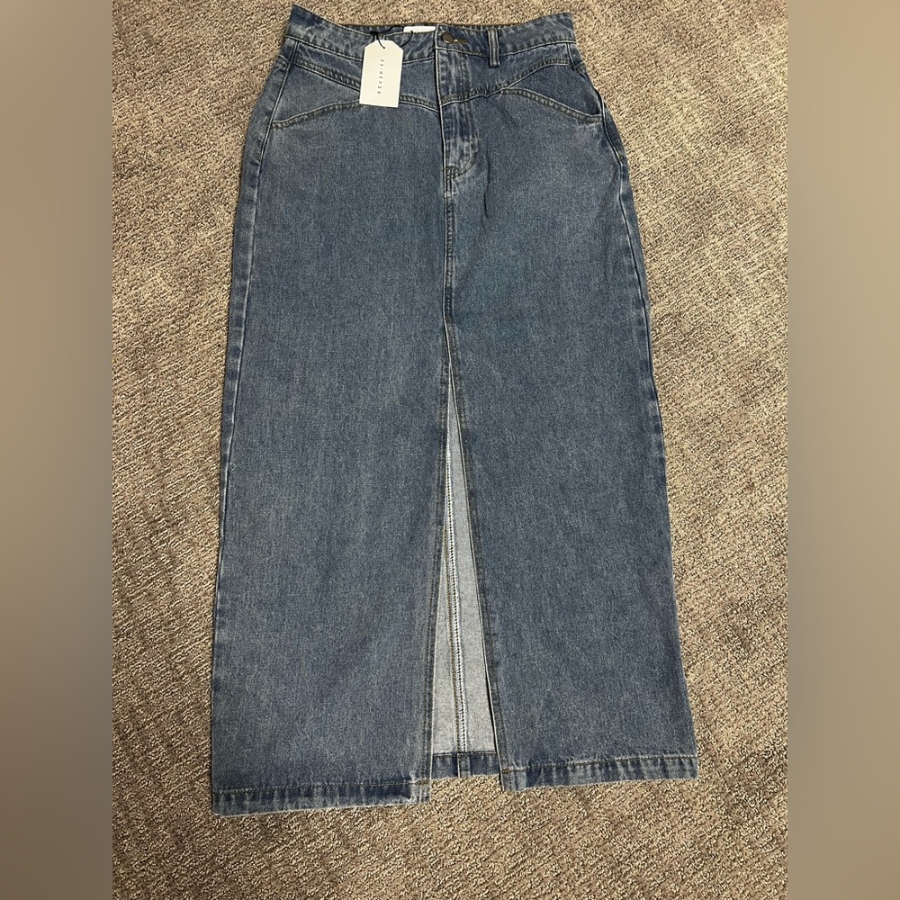 NWT reveriee long vintage style blue jean skirt front split